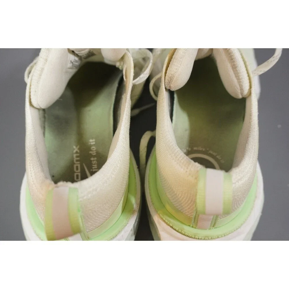Nike ZoomX Invincible Run FK 3 Womens Sz 8 Green Running Shoe Sneaker DR2660-104